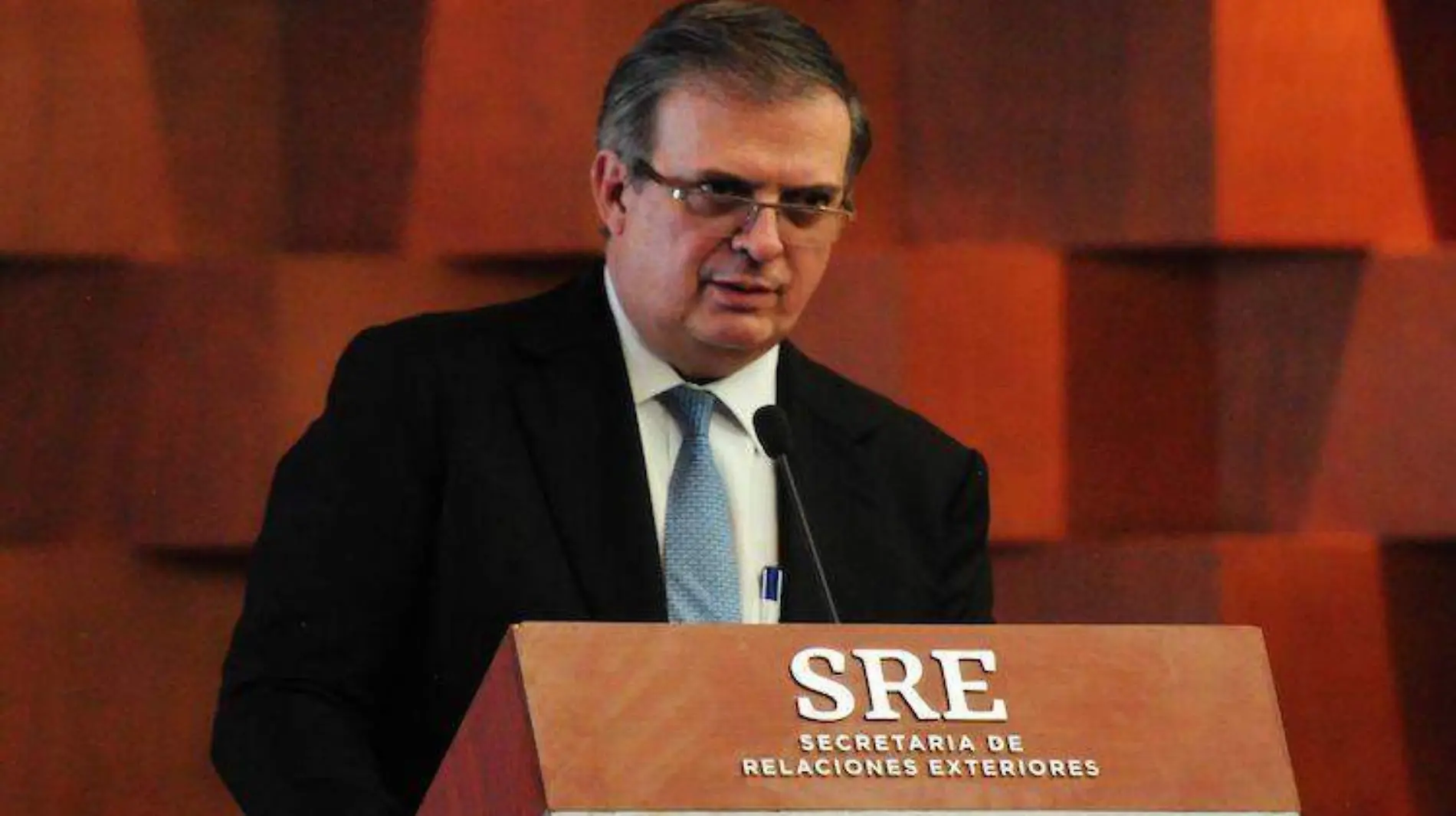 Ebrard Iniciativa Mérdia